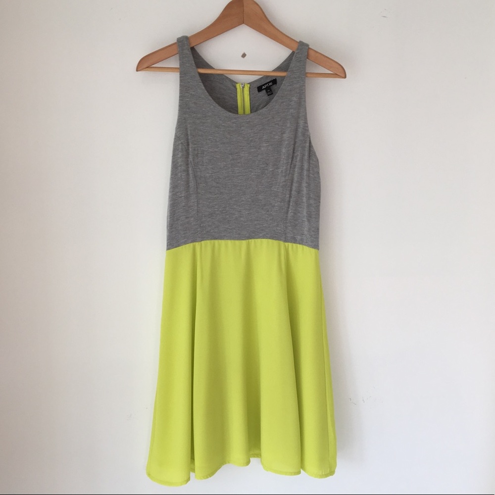 Apt 9 gray and neon yellow dress size XS